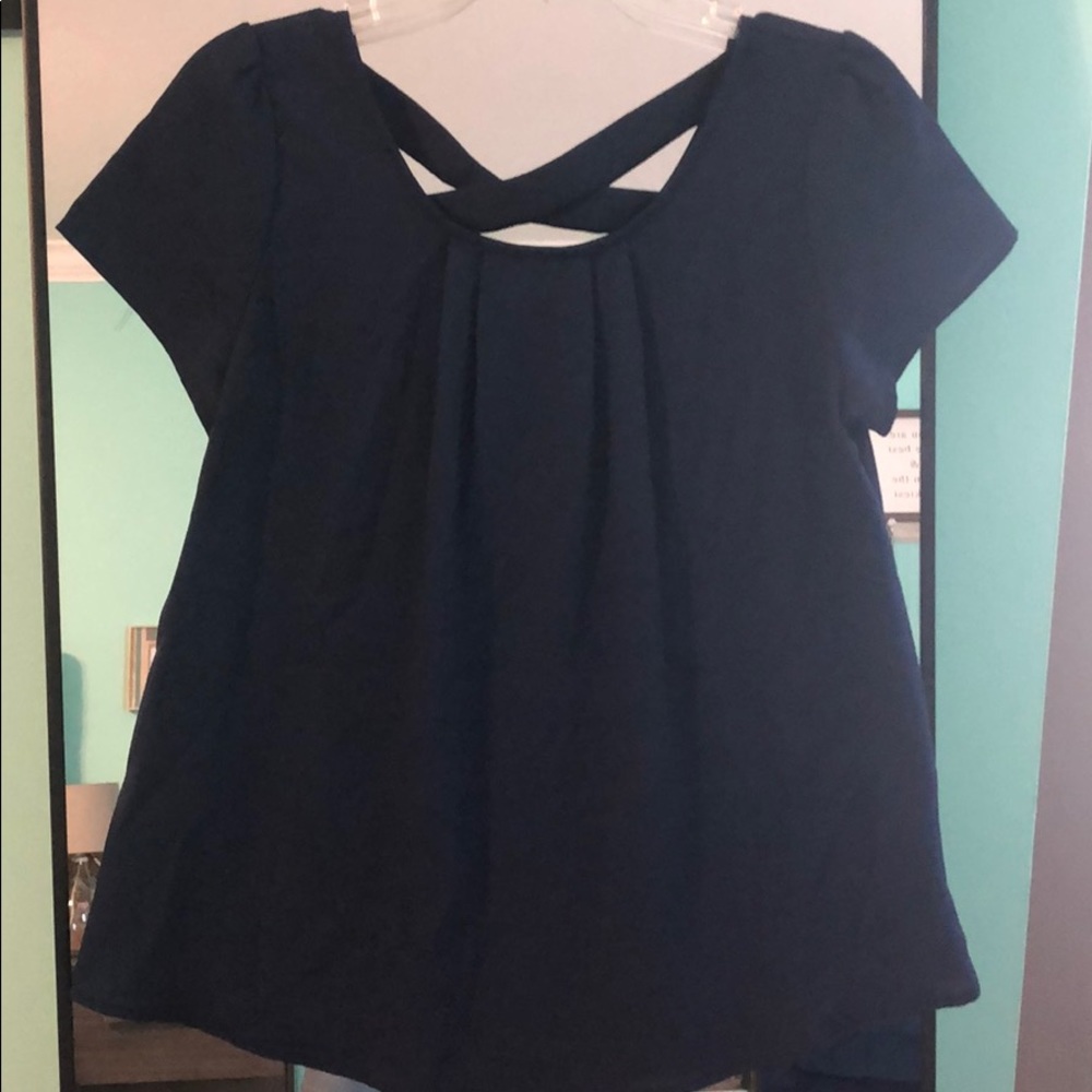 Crescent Stitch‎ Fix Navy Blue Criss Cross Back Pleated Top Women's Size Small